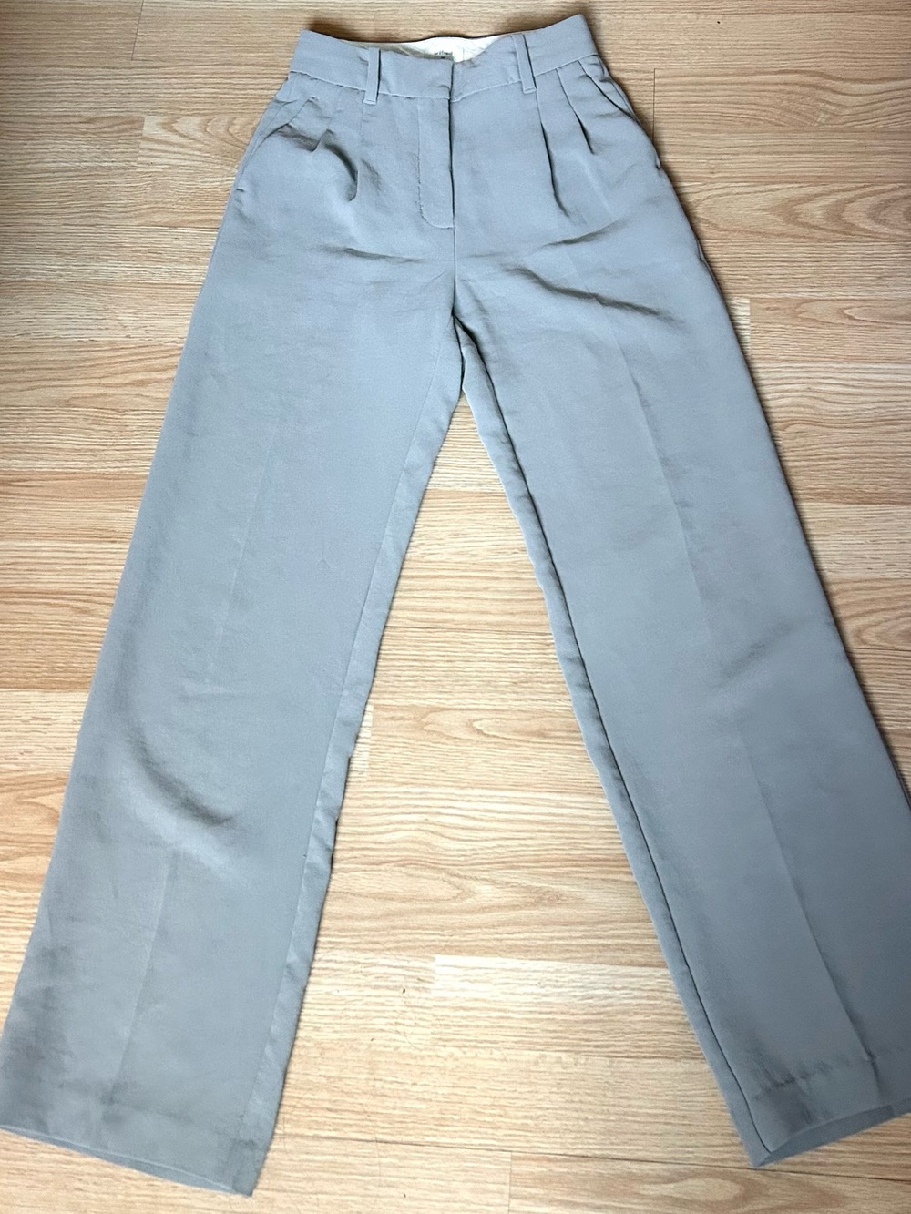 Aritzia Effortless High-Waist Pleated Trousers Pants - Sage Bush